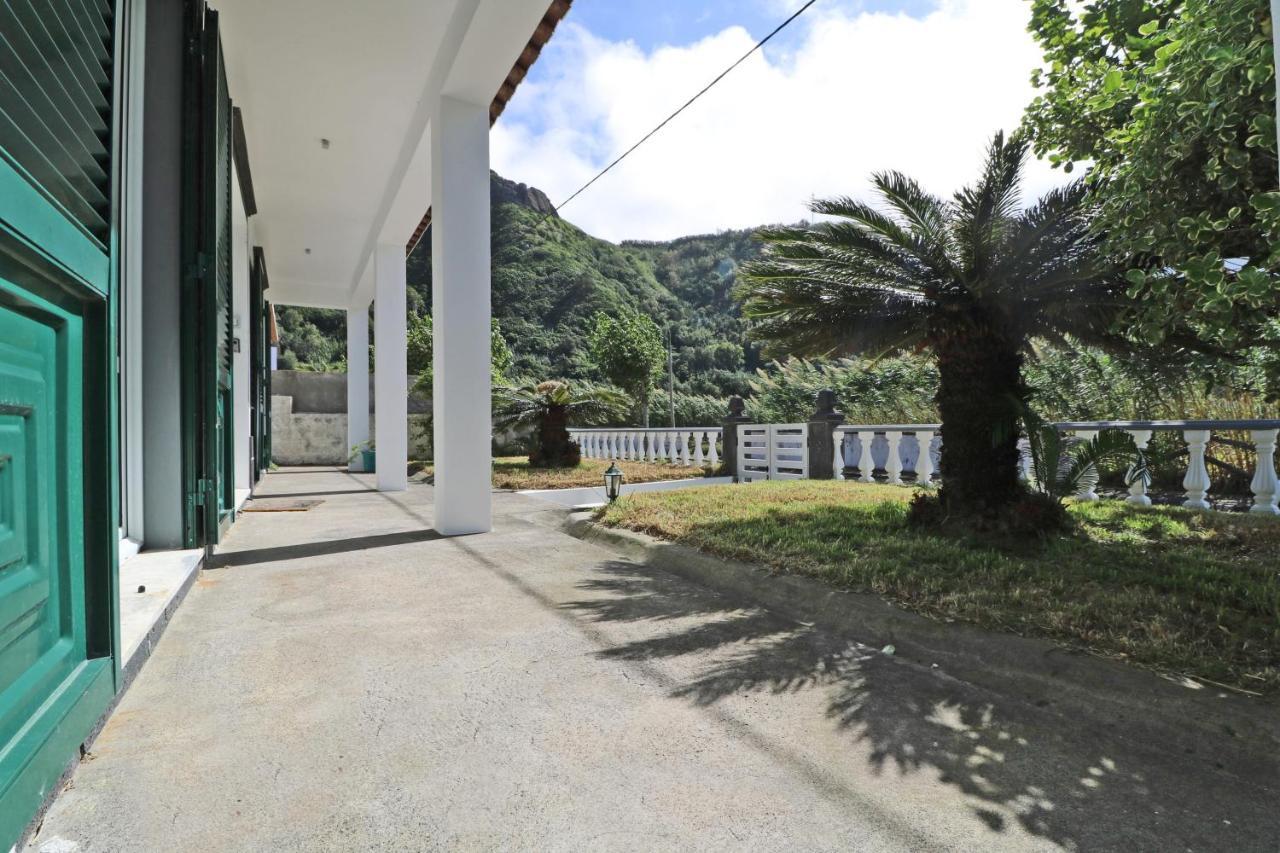 Casa Das Vinhas Mosteiros  Exterior photo